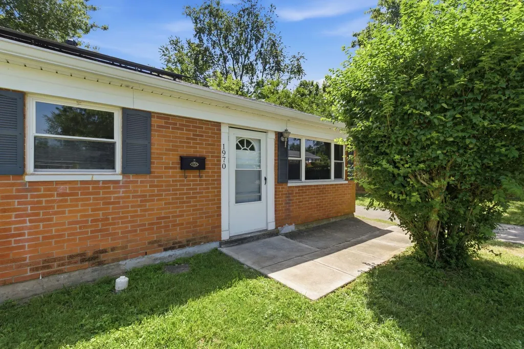 1970 Knight Lane Lexington KY 40511