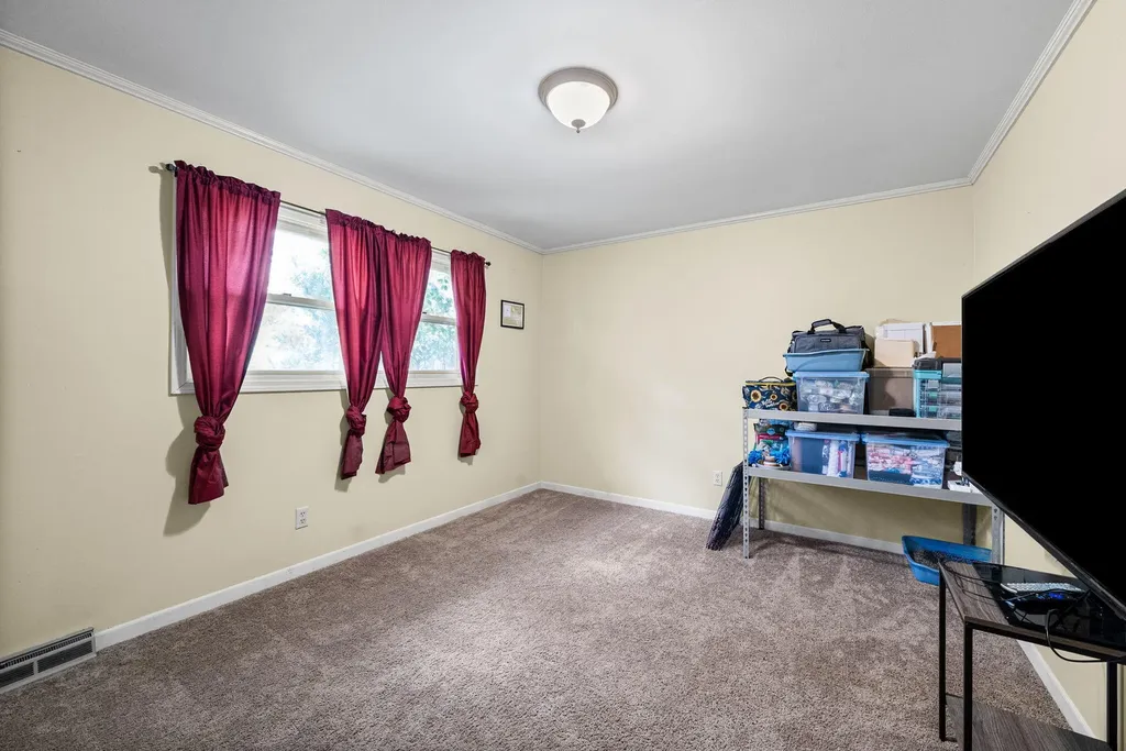 133 Windsor Drive Hopkinsville KY 42240