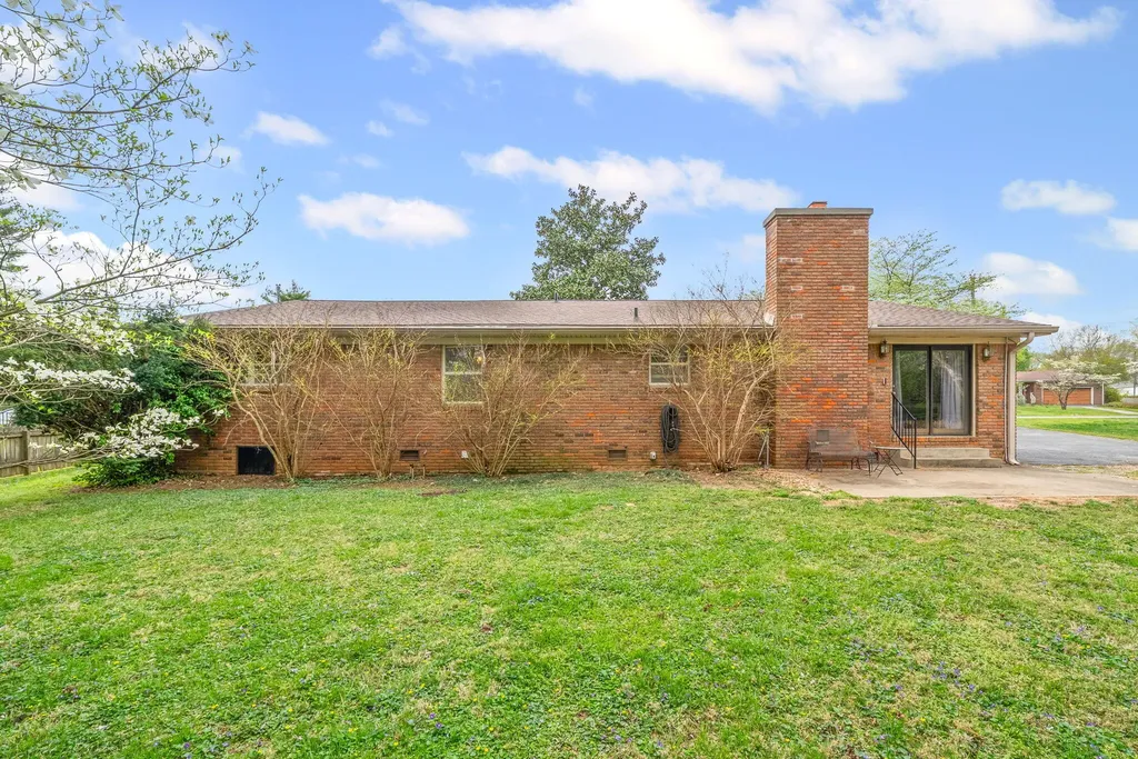133 Windsor Drive Hopkinsville KY 42240