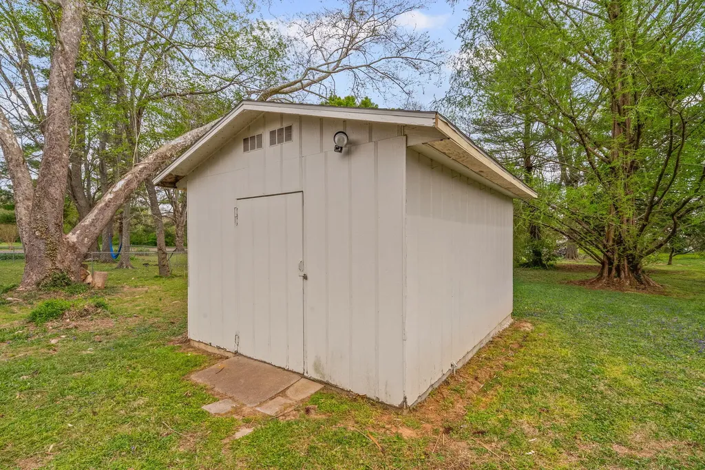 133 Windsor Drive Hopkinsville KY 42240