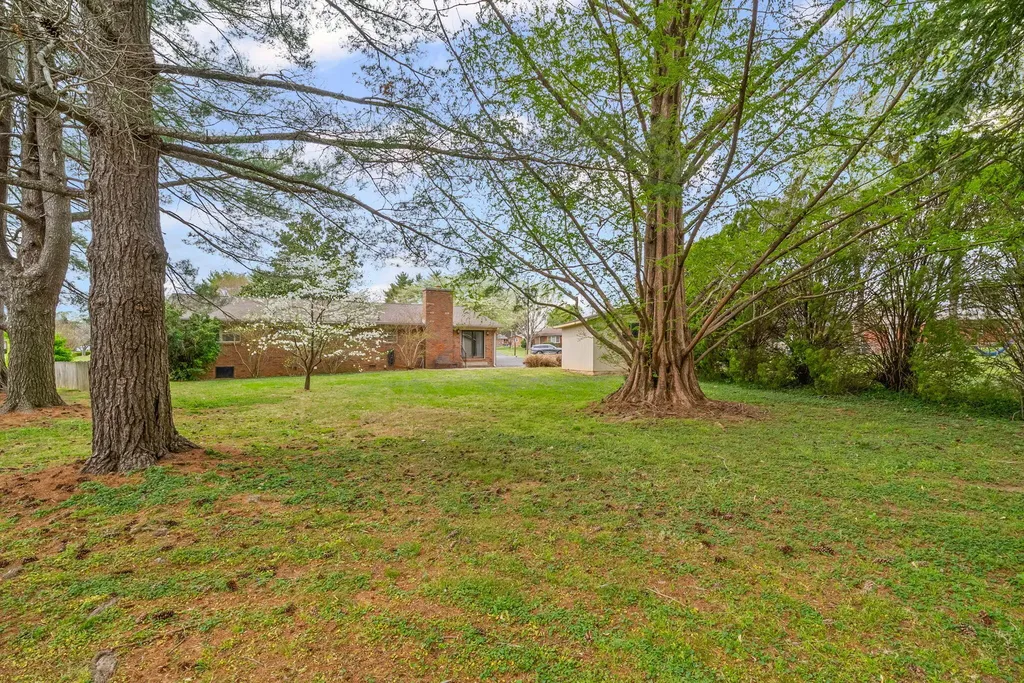 133 Windsor Drive Hopkinsville KY 42240