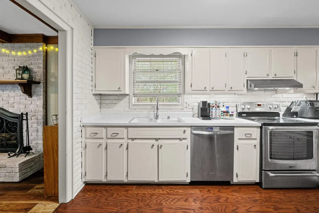 133 Windsor Drive Hopkinsville KY 42240