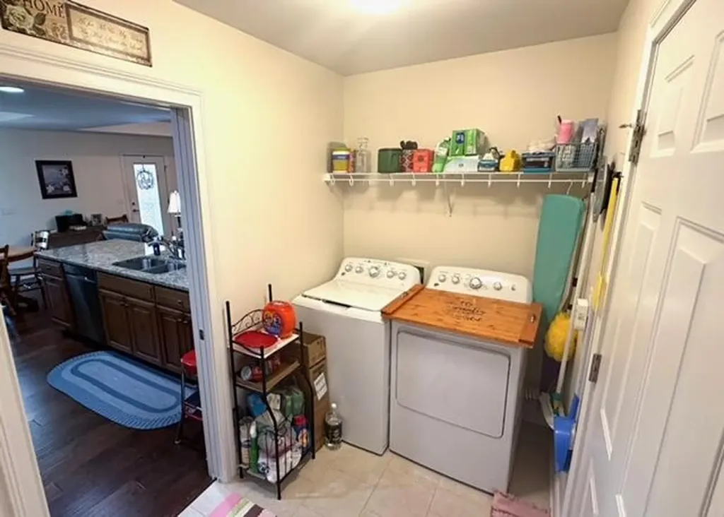 107 Riggs Boulevard Bardstown KY 40004