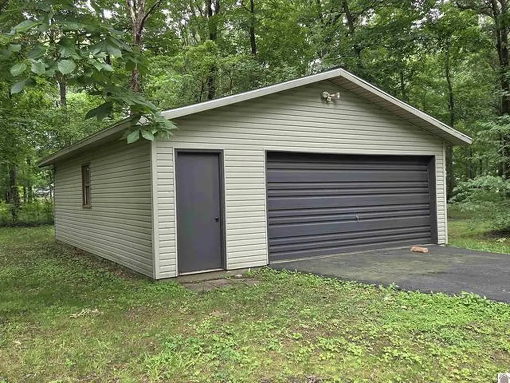 142 Hancock Lane Benton KY 42025