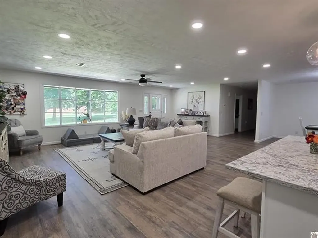 142 Hancock Lane Benton KY 42025