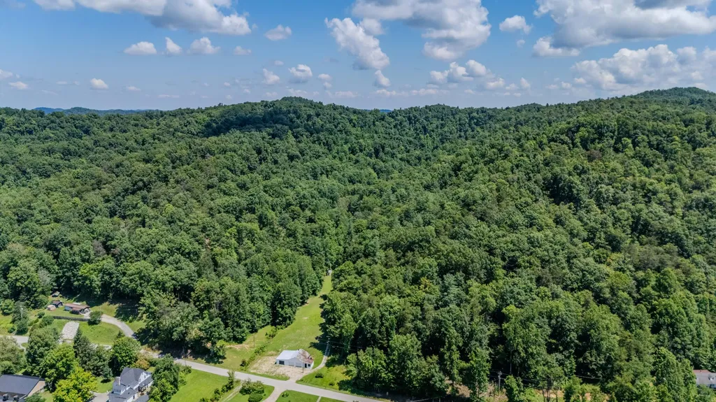 7466 Hawkins Branch Road Frenchburg KY 40322