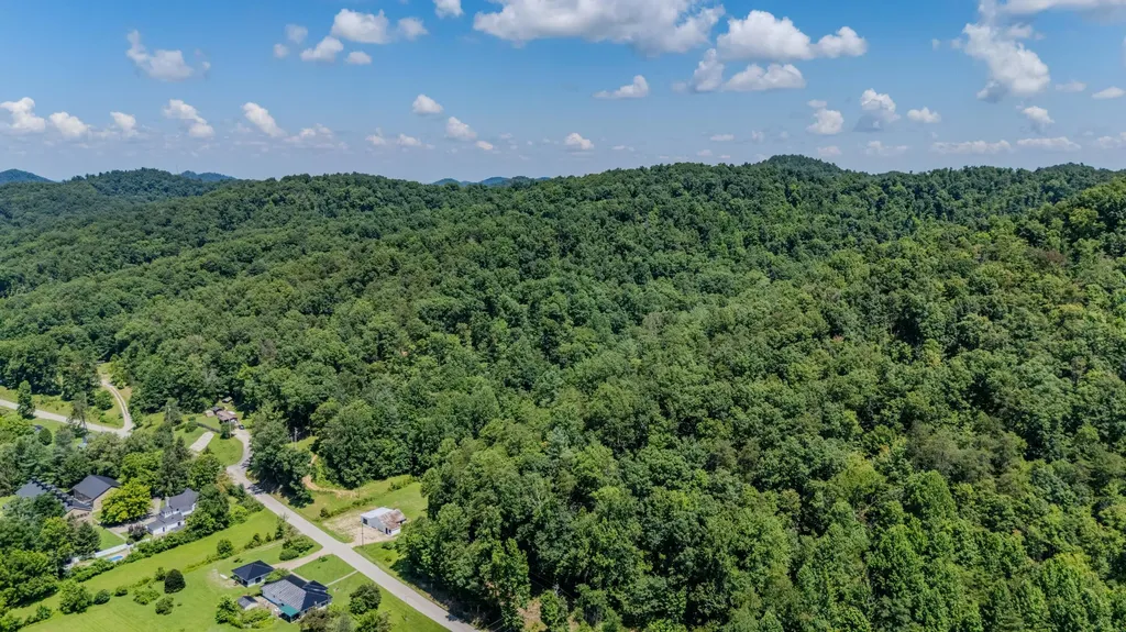 7466 Hawkins Branch Road Frenchburg KY 40322