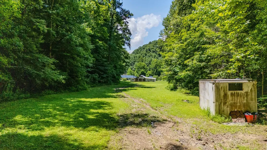 7466 Hawkins Branch Road Frenchburg KY 40322