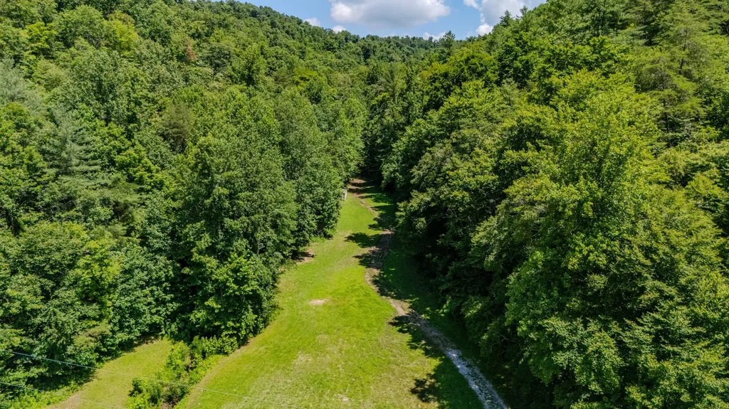 7466 Hawkins Branch Road Frenchburg KY 40322