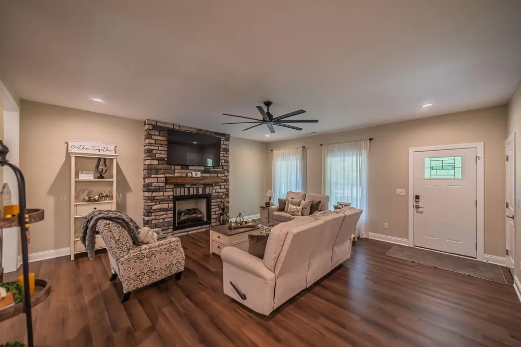 1725 N Friendship Road Paducah KY 42001