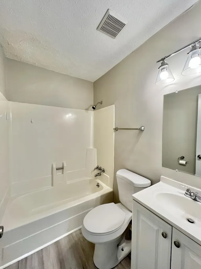 1362 Dix Drive Lexington KY 40517