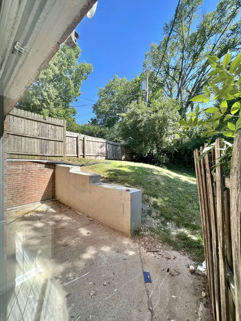1362 Dix Drive Lexington KY 40517