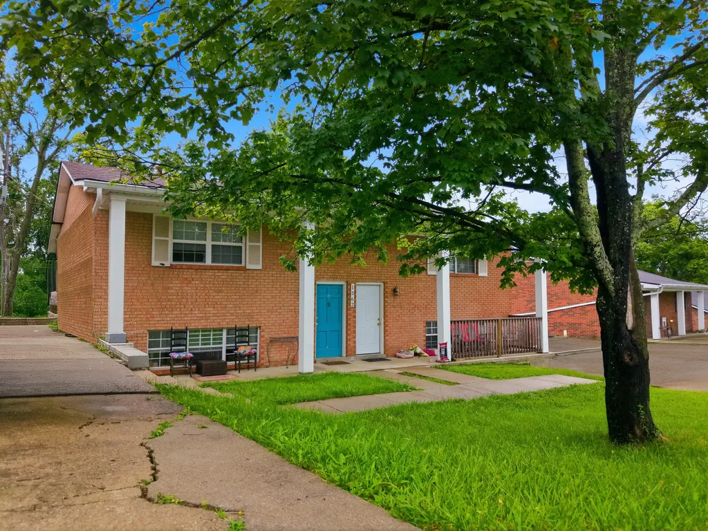 1362 Dix Drive Lexington KY 40517