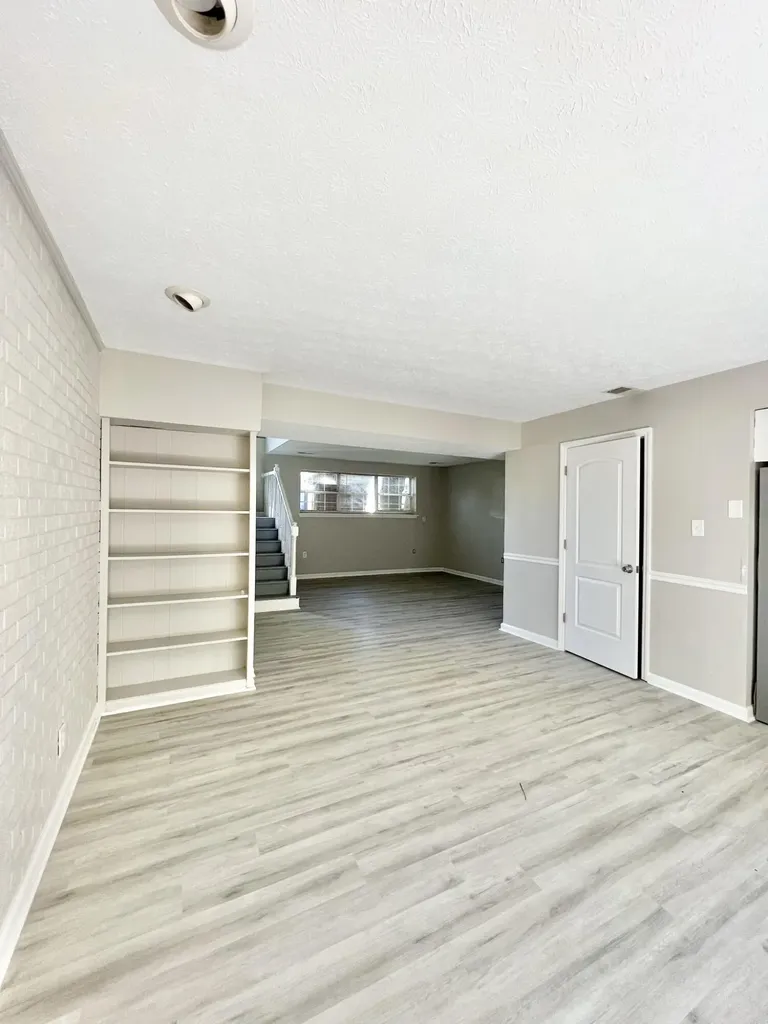 1362 Dix Drive Lexington KY 40517