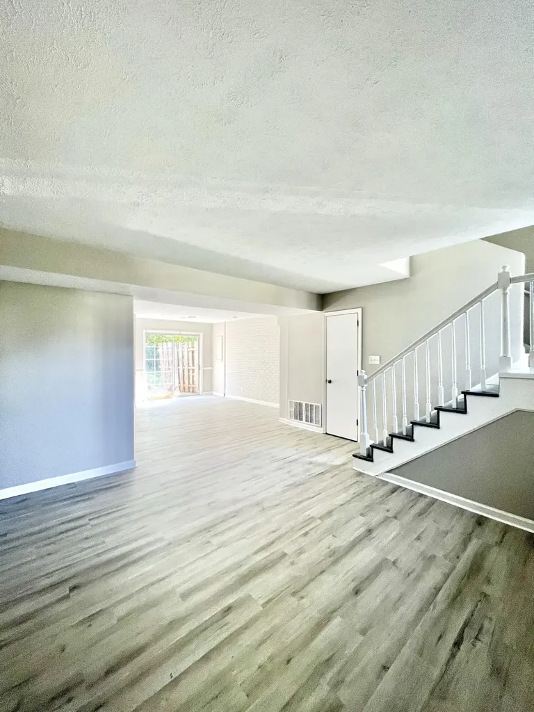 1362 Dix Drive Lexington KY 40517