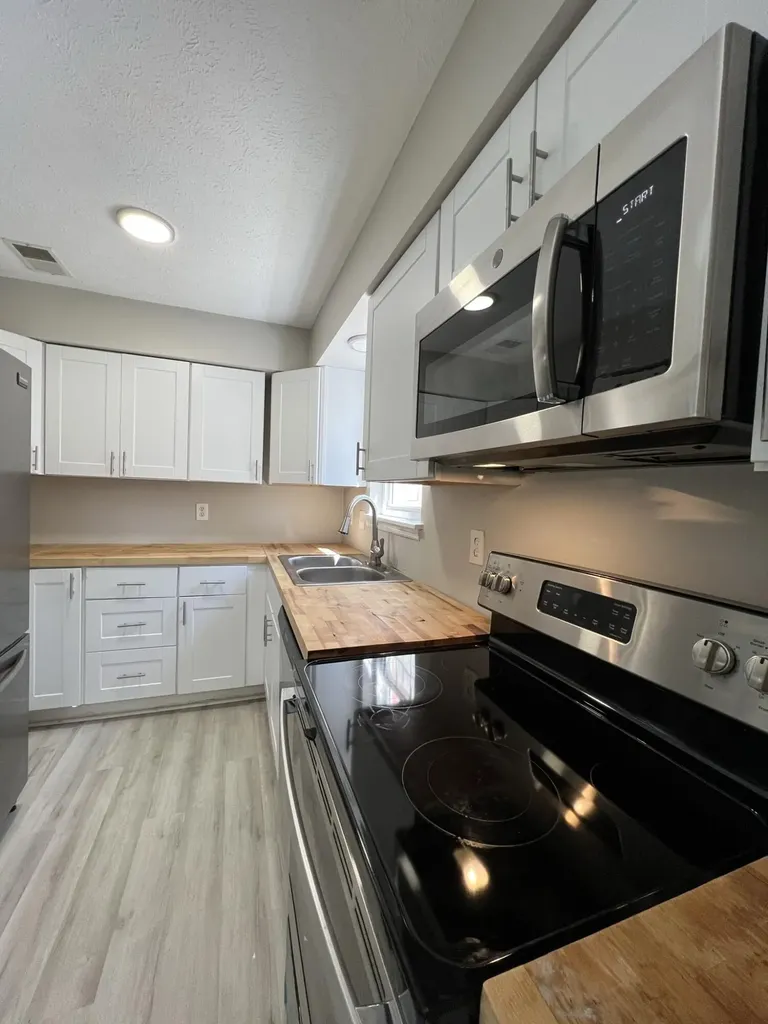 1362 Dix Drive Lexington KY 40517