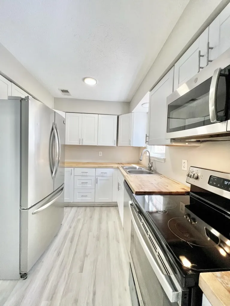 1362 Dix Drive Lexington KY 40517