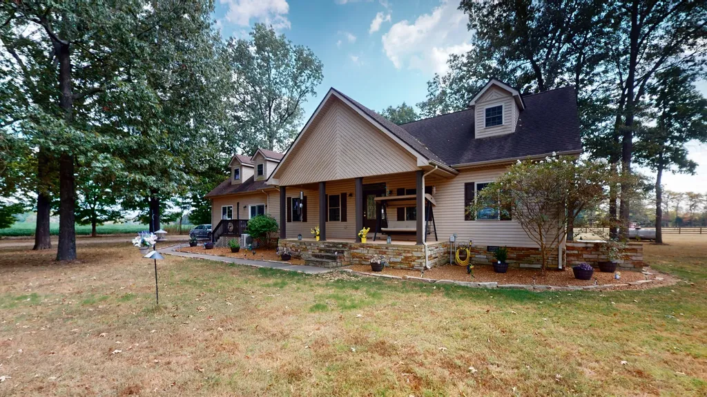 1239 Caldwell Road Murray KY 42071