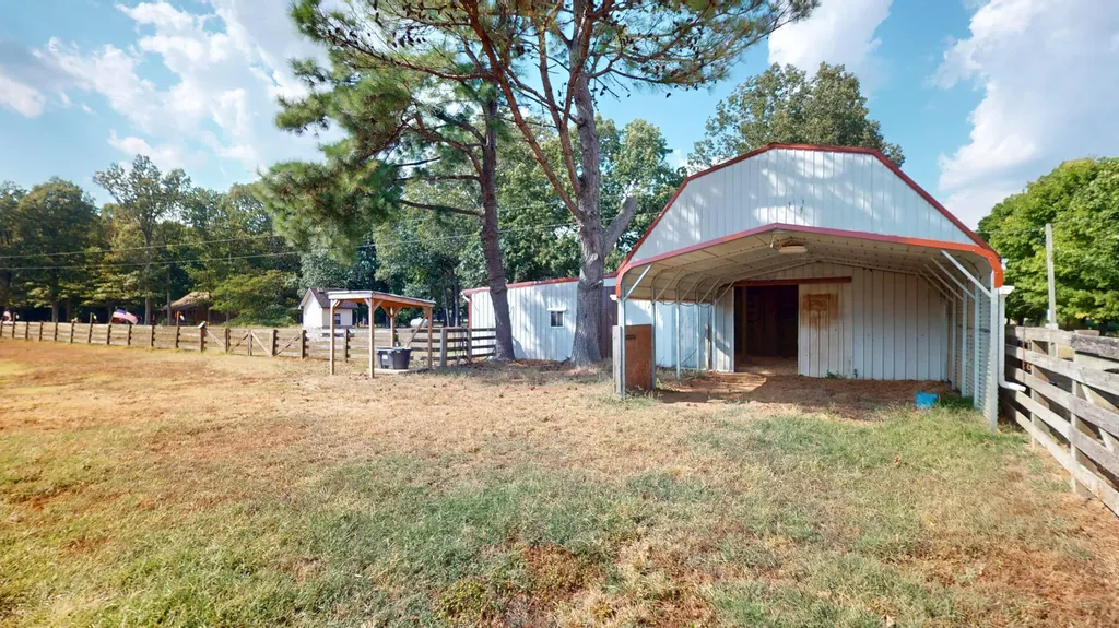 1239 Caldwell Road Murray KY 42071