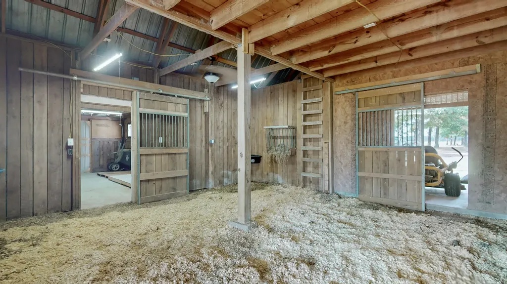 1239 Caldwell Road Murray KY 42071