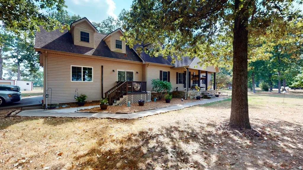 1239 Caldwell Road Murray KY 42071