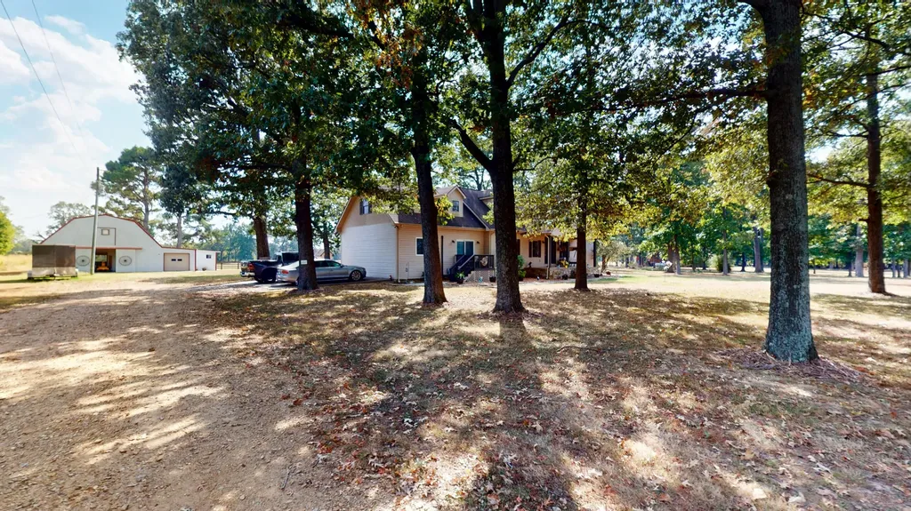 1239 Caldwell Road Murray KY 42071