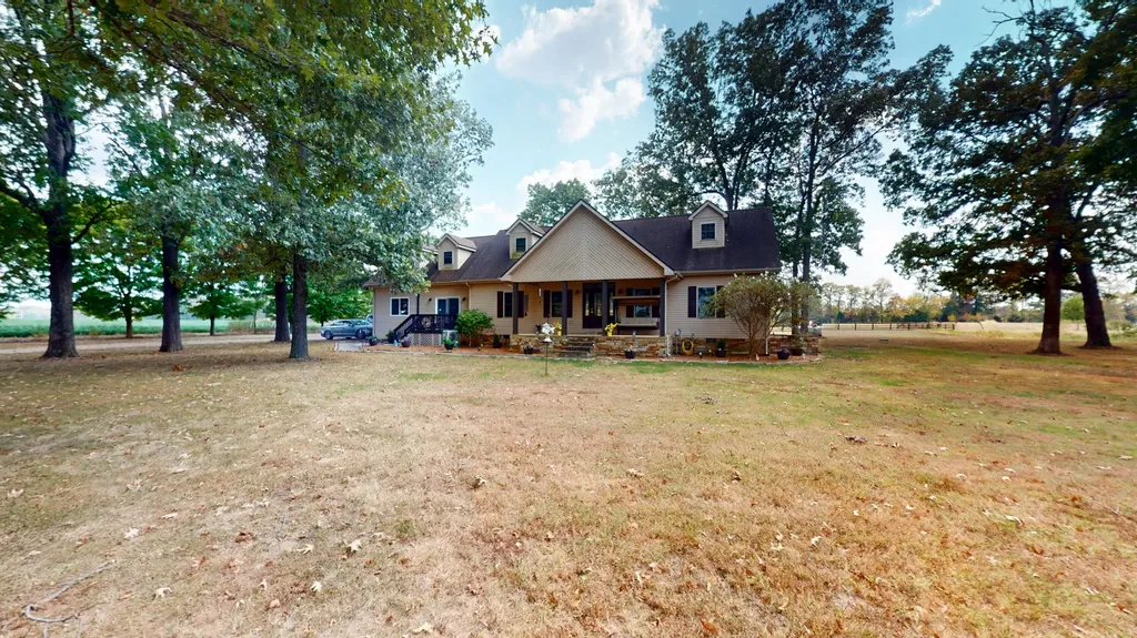 1239 Caldwell Road Murray KY 42071
