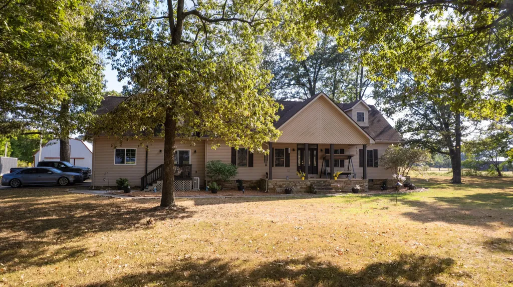 1239 Caldwell Road Murray KY 42071