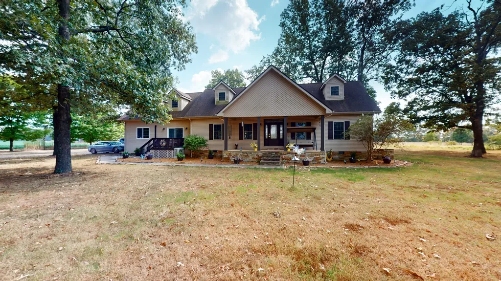 1239 Caldwell Road Murray KY 42071