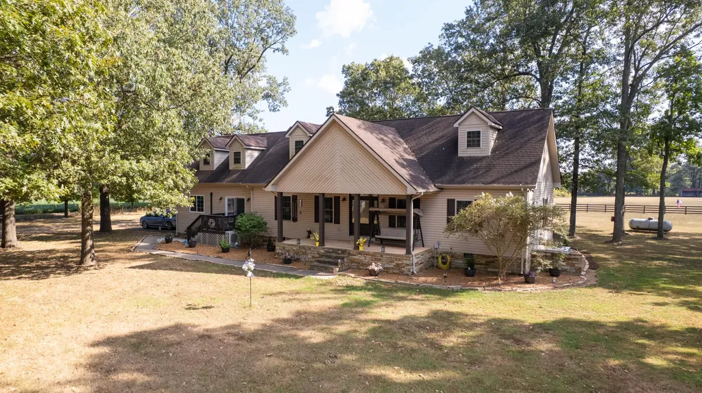 1239 Caldwell Road Murray KY 42071