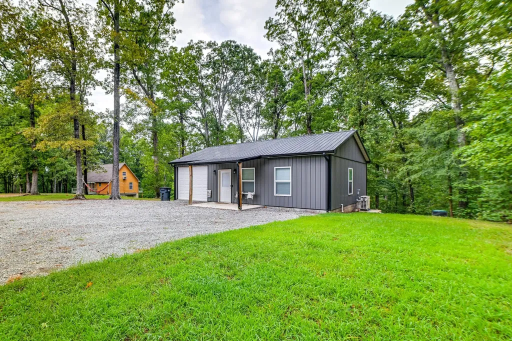 120 120 Wooded Acres Lane Murray KY 42071