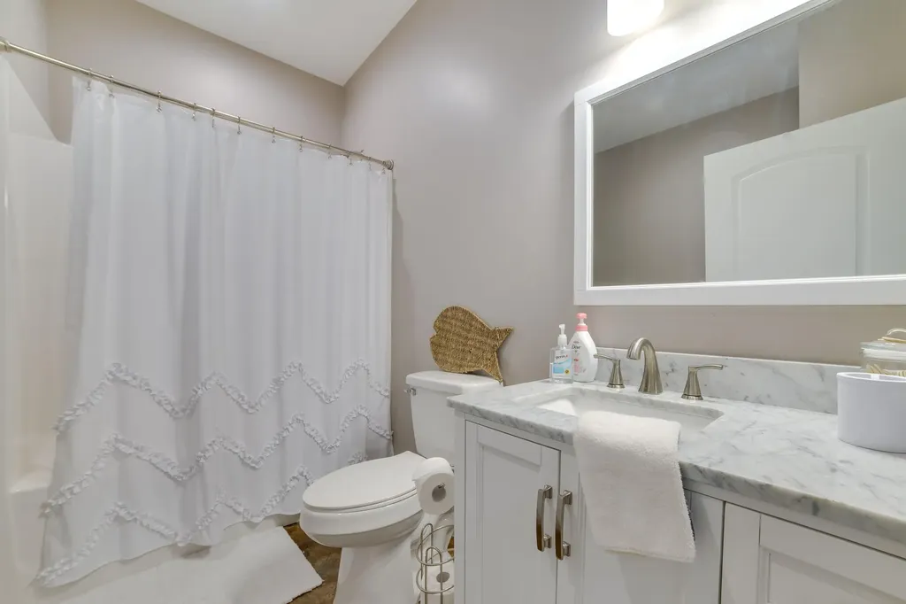 120 120 Wooded Acres Lane Murray KY 42071