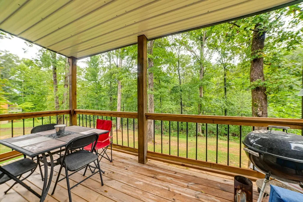120 120 Wooded Acres Lane Murray KY 42071