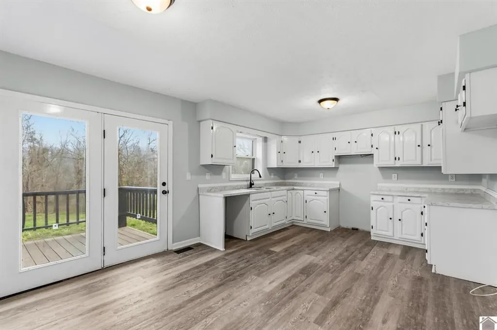 2510 Lovelaceville Florence Boaz KY 42027