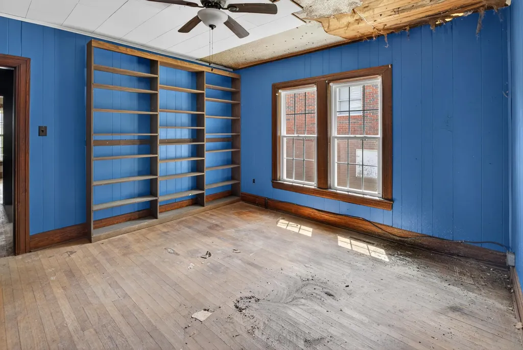 200 W 12th Street Benton KY 42025