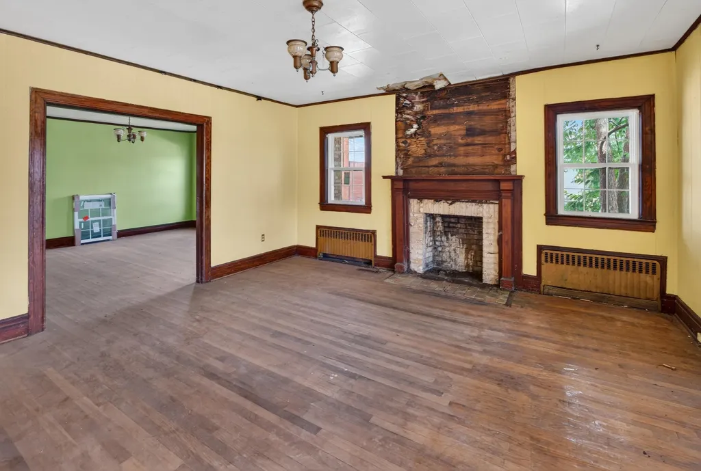 200 W 12th Street Benton KY 42025