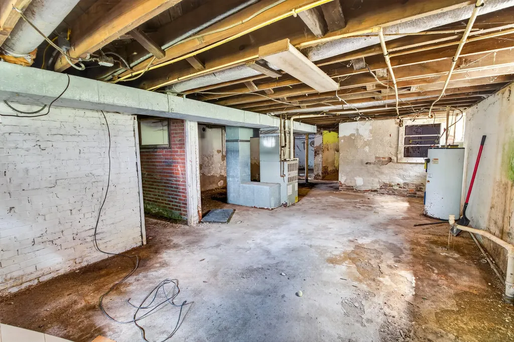 200 W 12th Street Benton KY 42025
