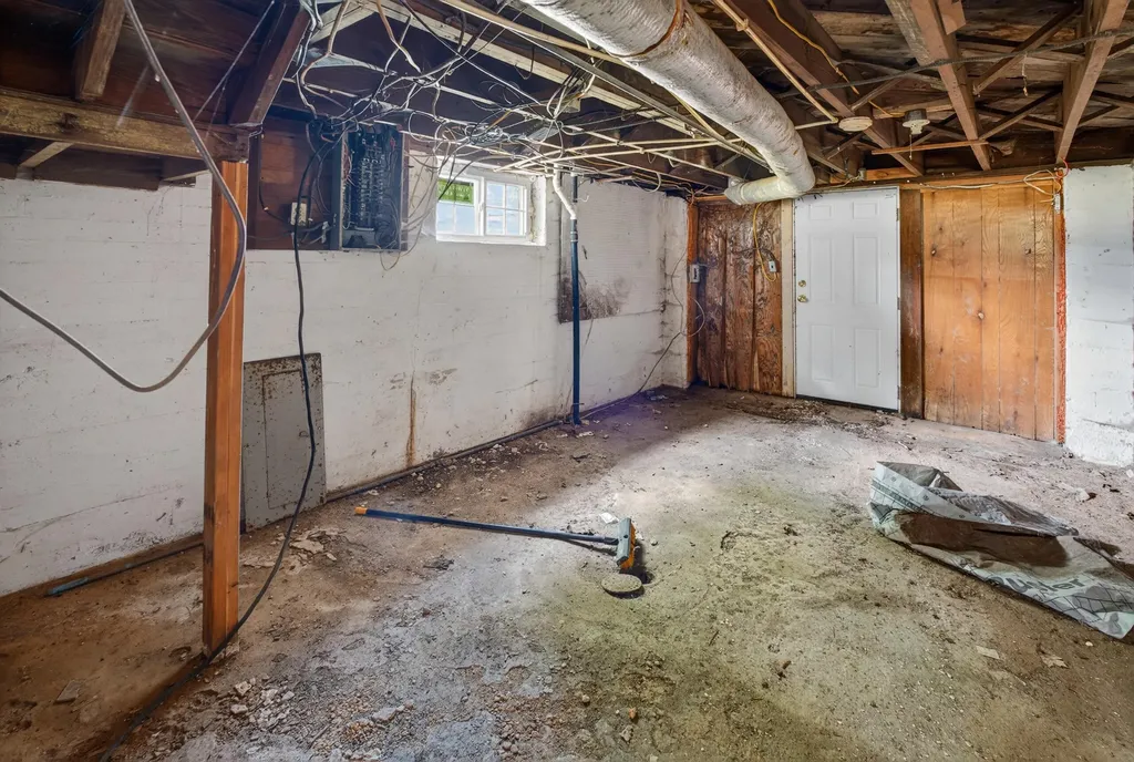 200 W 12th Street Benton KY 42025
