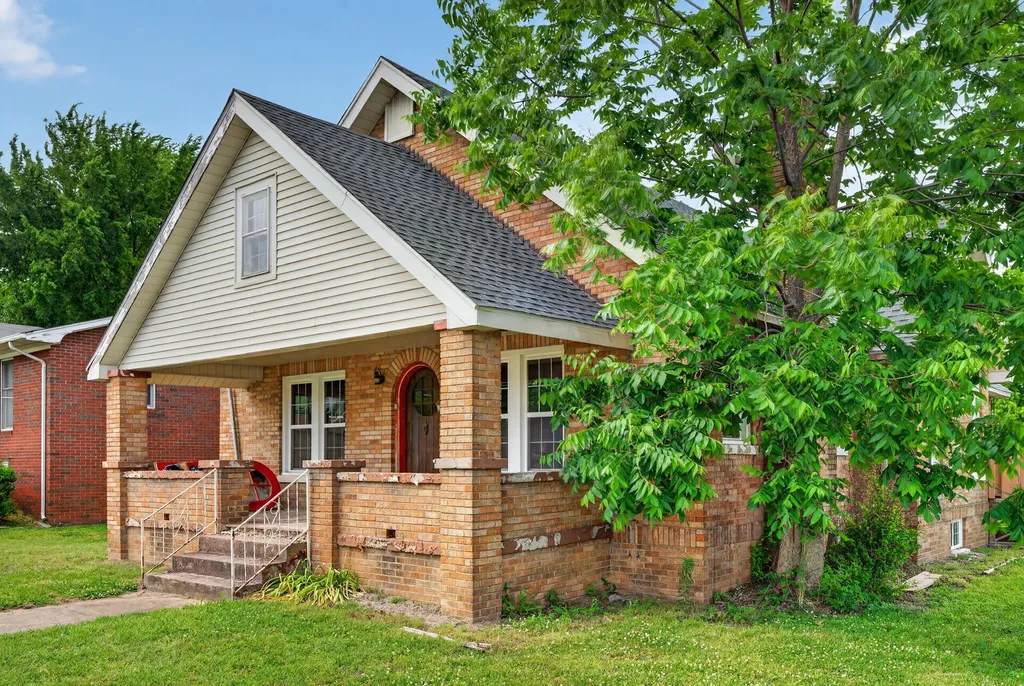 200 W 12th Street Benton KY 42025