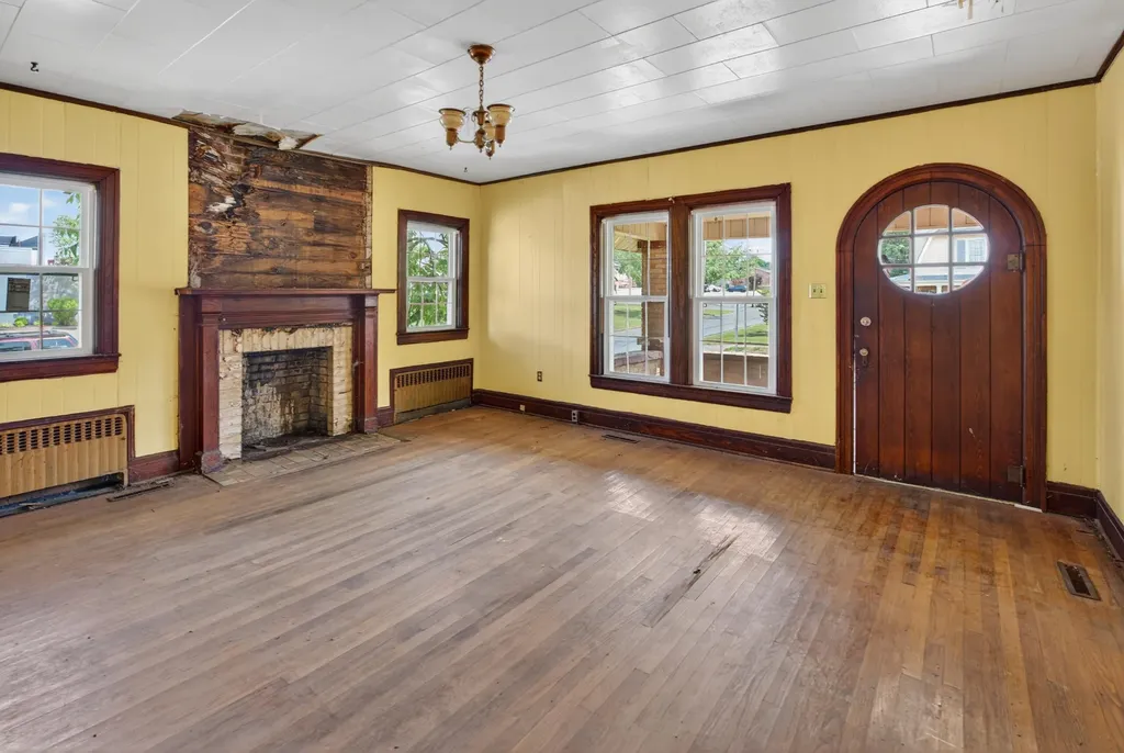 200 W 12th Street Benton KY 42025