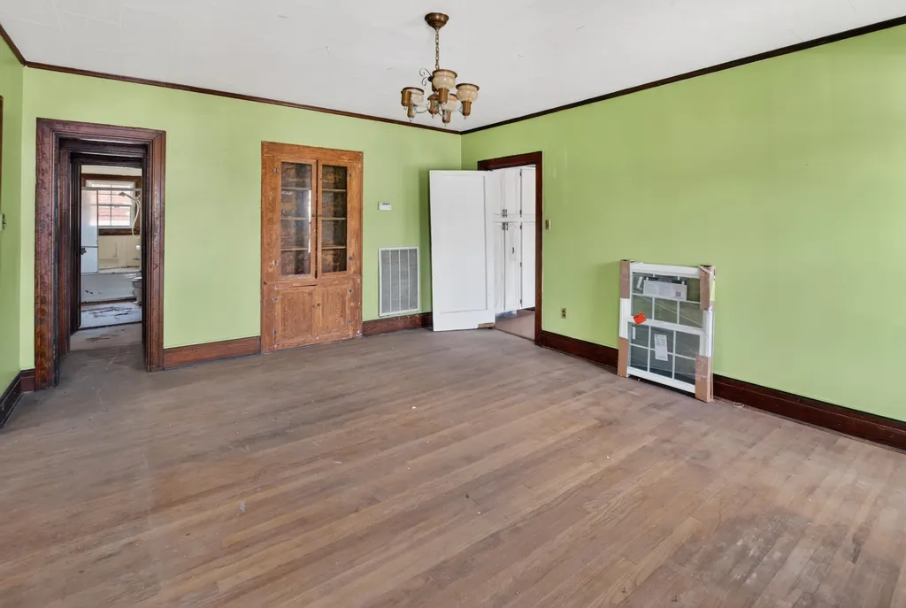 200 W 12th Street Benton KY 42025