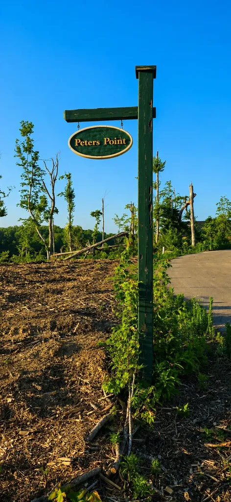197 Peters Point Boulevard Russell Springs KY 42642