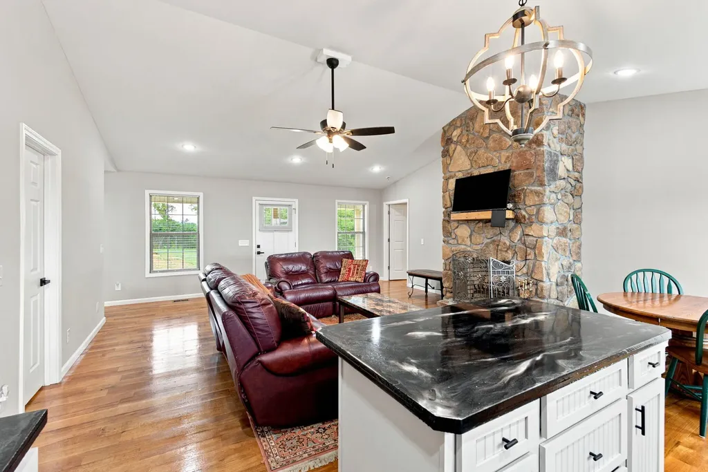 14240 Highway 2004 Mckee KY 40447