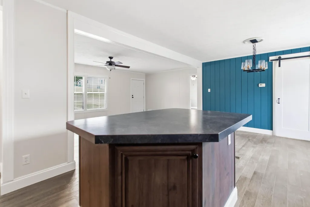 5783 Slate Lick Road London KY 40741