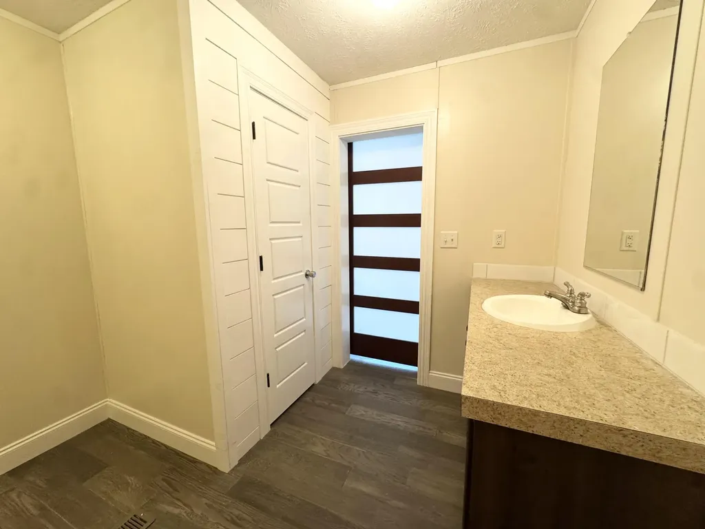 5783 Slate Lick Road London KY 40741