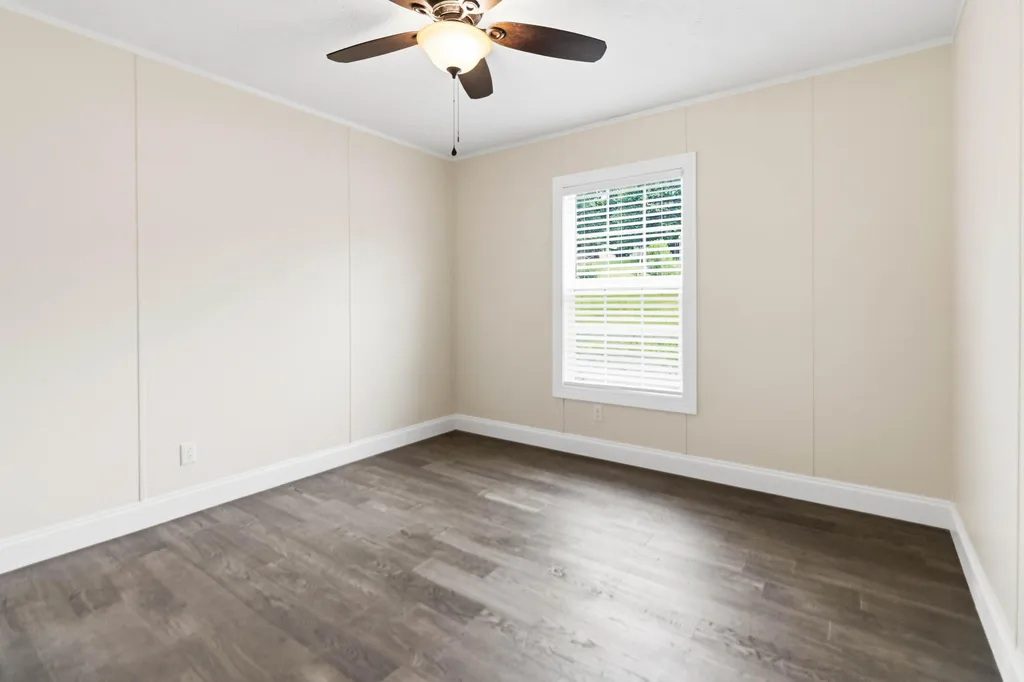 5783 Slate Lick Road London KY 40741