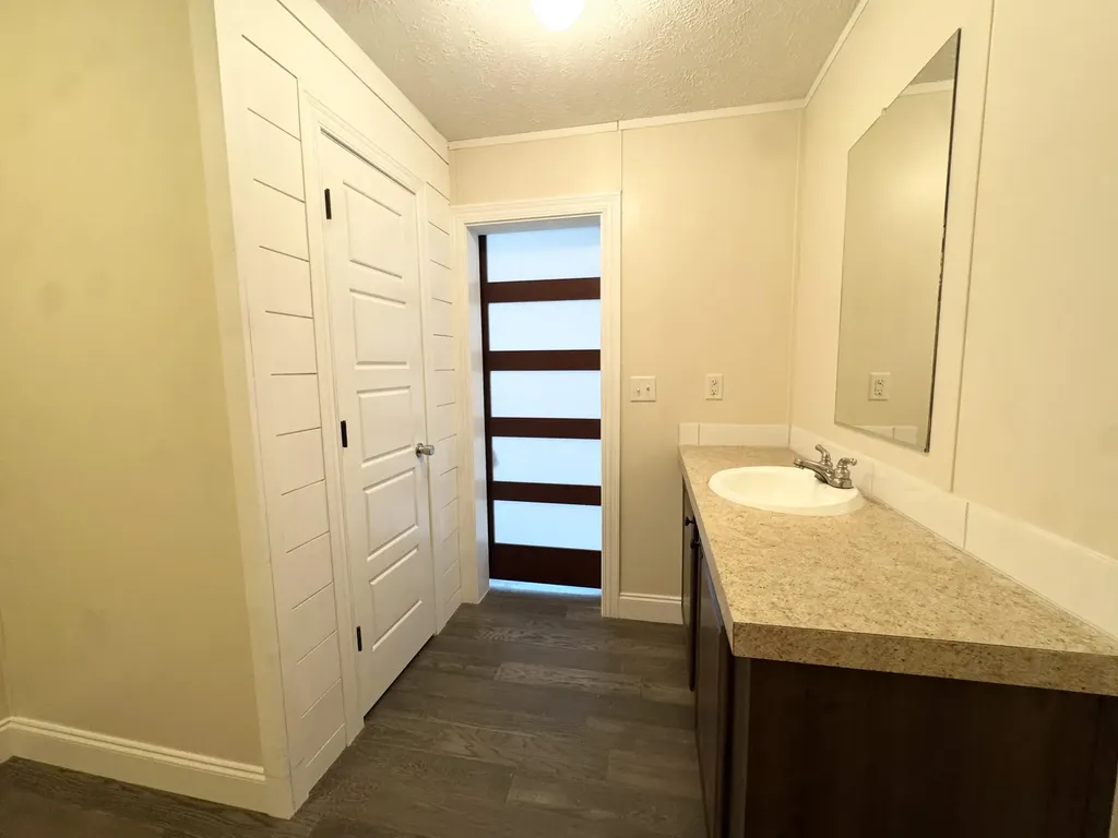 5783 Slate Lick Road London KY 40741
