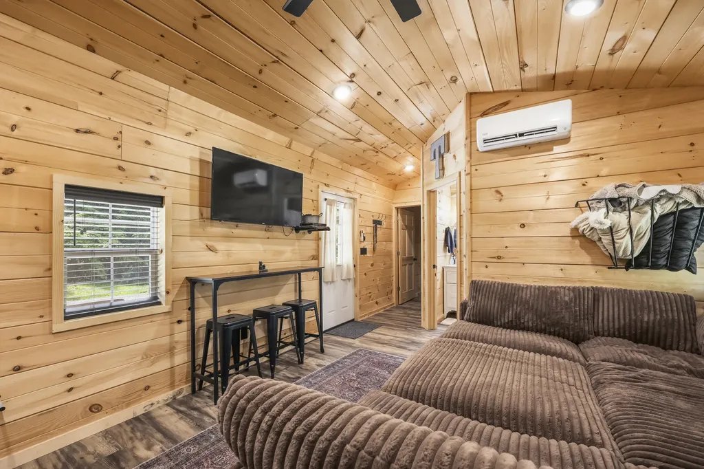 4 Lacy Lane Campton KY 41301