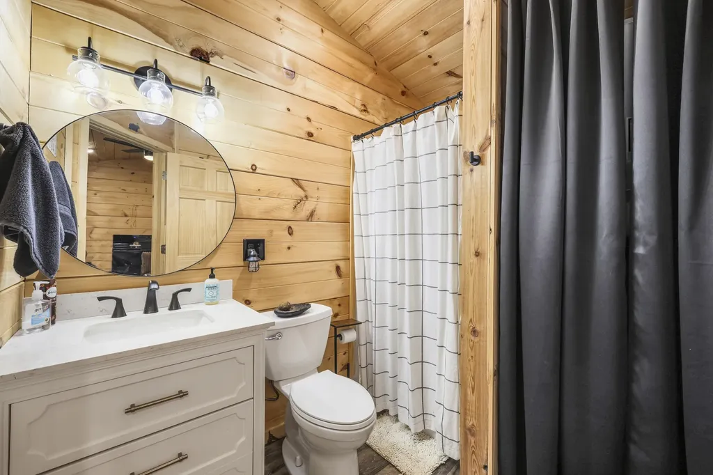 4 Lacy Lane Campton KY 41301