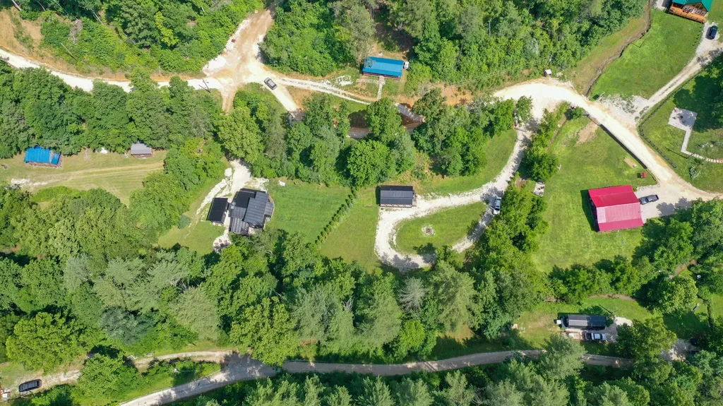 4 Lacy Lane Campton KY 41301